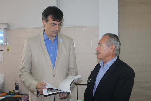 Mario Barletta entregó al Ministro Esteban Bullrich el Programa Nacional Desnutrición Cero
