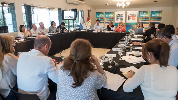 Balagué presentó el Plan Vuelvo a Estudiar en la asamblea del Consejo Federal de Educación 