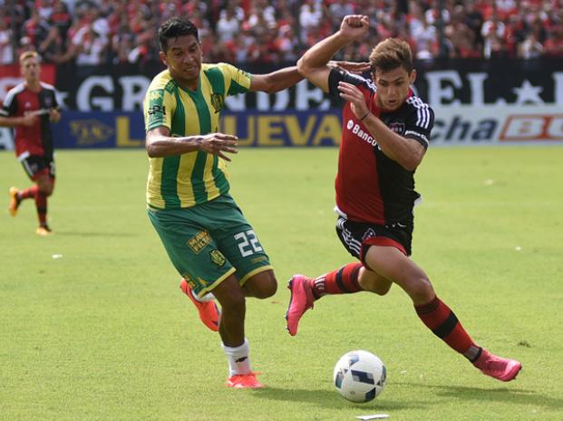 LOS HINCHAS DE NEWELLS ELIGIERON POR AMPLIA MAYORÍA A BOYÉ COMO EL DELANTERO TITULAR