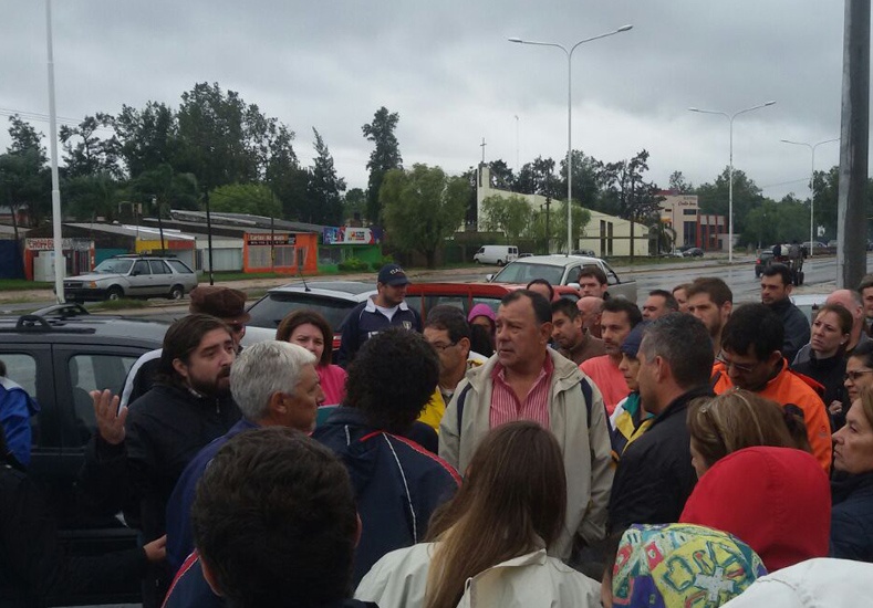 Los vecinos de Colastiné Norte se concentraron y exigen respuestas
