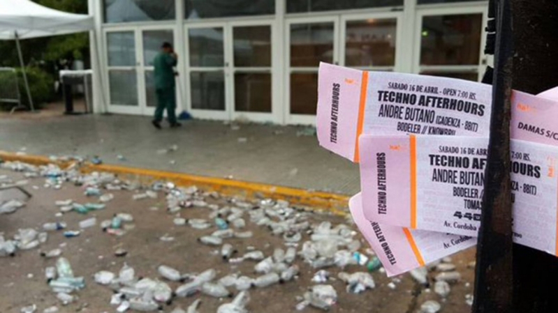 Cinco jóvenes murieron en una fiesta electrónica en Costa Salguero
