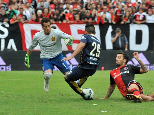 NEWELLS ESTUVO CERCA, PERO SOSA SE LO NEGÓ Y EL CLÁSICO FUE UN EMPATE SIN GOLES
