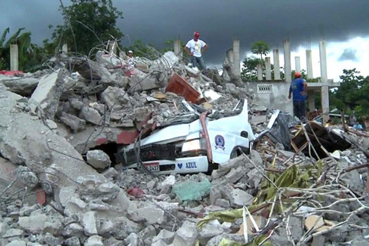 Ecuador privatizará empresas estatales para financiar su reconstrucción