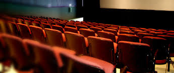 Por la inseguridad, los cines del centro suspendieron la trasnoche