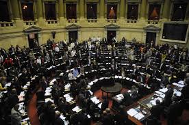 El oficialismo giró a Diputados el proyecto de ley antidespidos