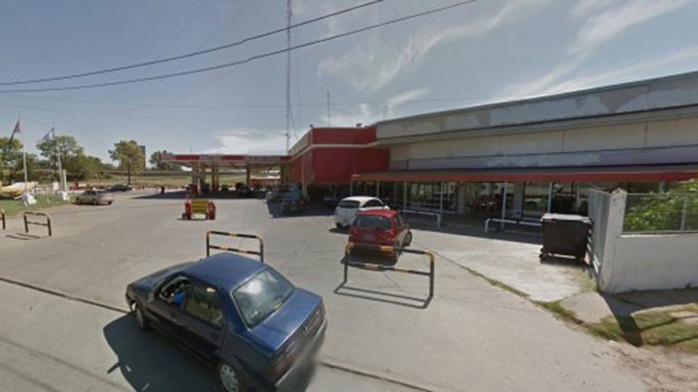 Olvidaron un bebé en una estación y lo volvieron a buscar 40 minutos después