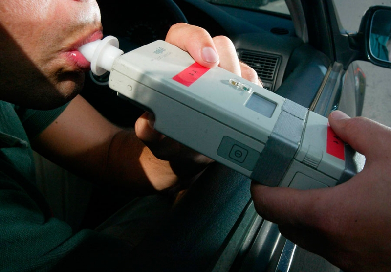 Proponen alcoholemia 0 para conductores principiantes 