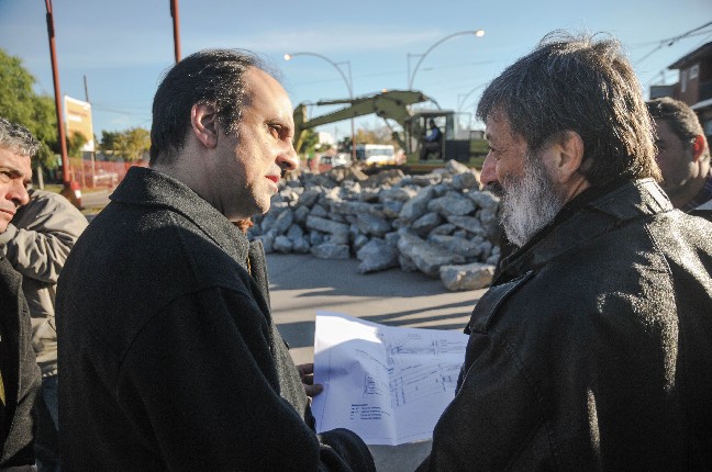 Comenzó la obra del desagüe pluvial Vieytes