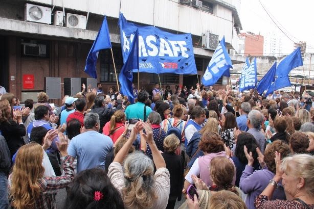 Concentración docente para el 17 de mayo