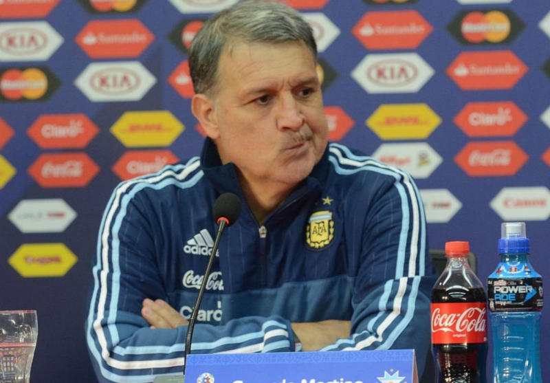 Martino espera por Messi y Mascherano