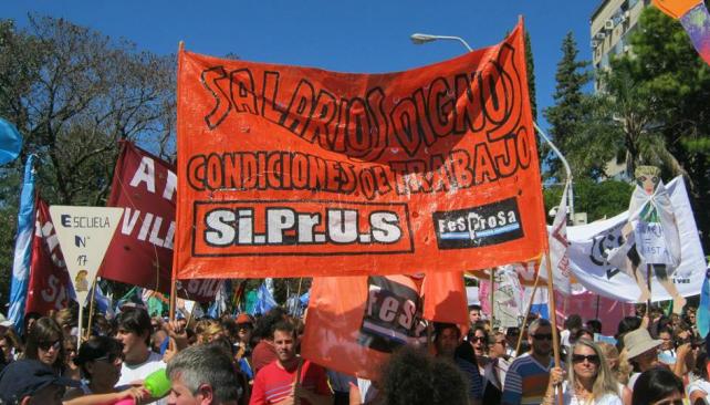 Siprus realiza un paro por 24 horas