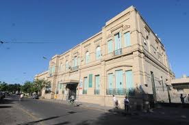 Paro en todos los hospitales provinciales