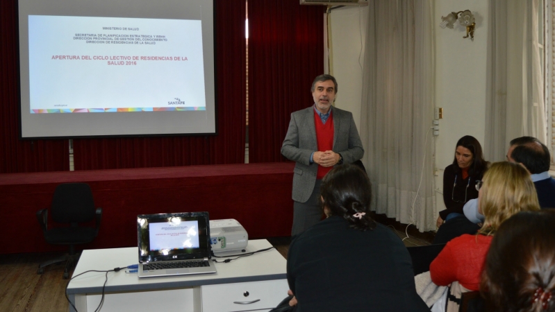 Nuevos residentes se incorporan al sistema público provincial