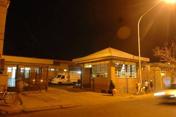 Quisieron asaltar a una policía y quedaron detenidos