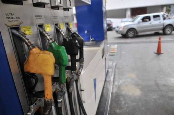 Este viernes, podría faltar combustible en Santa Fe