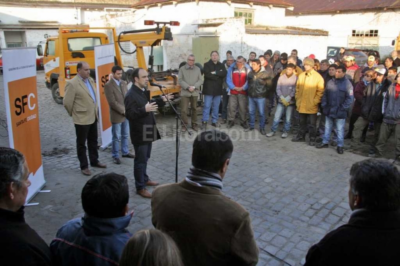 El Gobierno reconoció el trabajo de empleados municipales