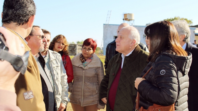 Lifschitz visitó la Escuela de Familia Agrícola N° 8205