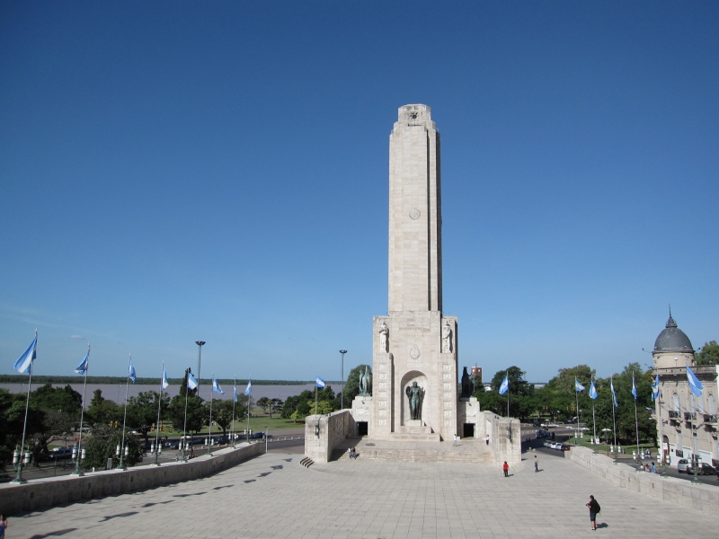 Más de 130 millones de pesos para restaurar el Monumento a la Bandera