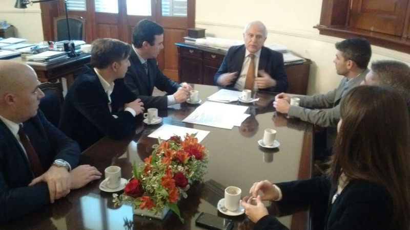 Concejales del PJ se reunieron con el gobernador