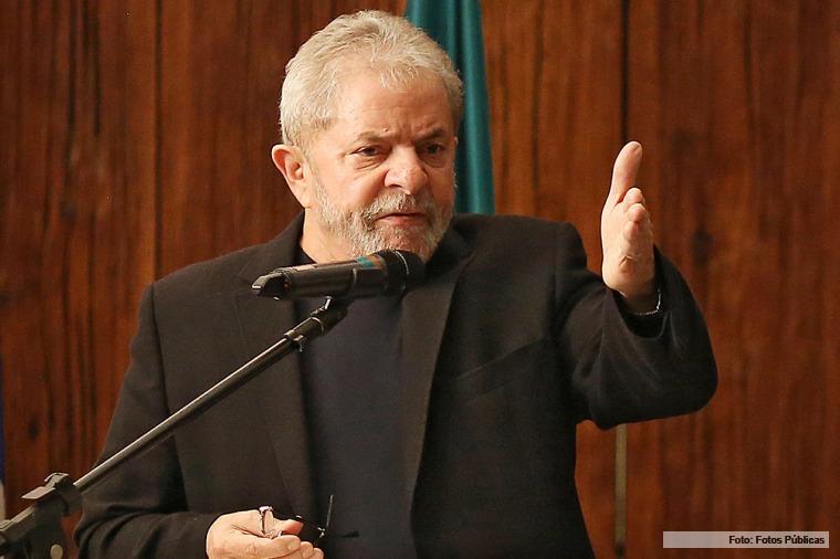 Brasil: Rousseff anunció que Lula será candidato a presidente 