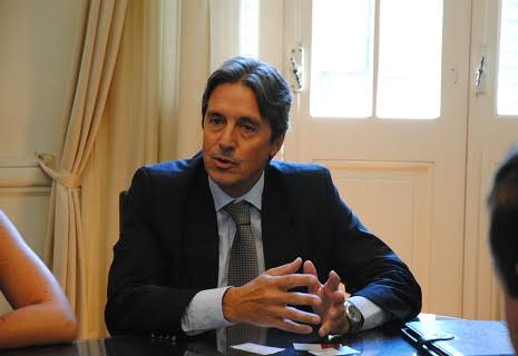 Garibay va el miércoles a la Legislatura por la Autopista