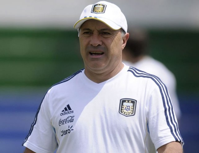 El Vasco Olarticoechea se haría cargo de la selección para participar de los Juegos Olímpicos