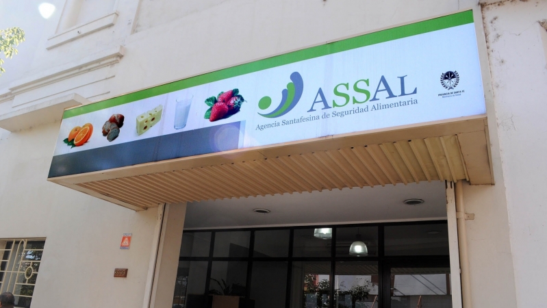 La Assal prohibió la comercialización de dos productos lácteos