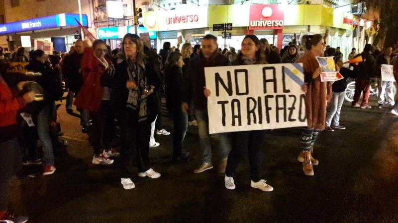 Santafesinos participaron del “ruidazo” contra el tarifazo