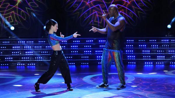 EVANDER HOLYFIELD FUE ELIMINADO DEL BAILANDO