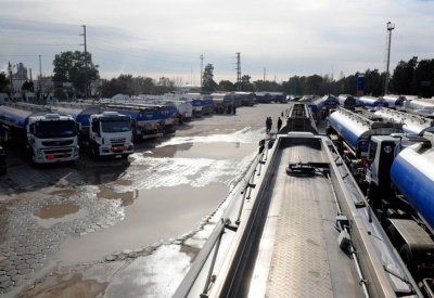 Por el paro de camiones, peligra el abastecimiento de combustibles