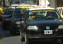 Analizaron medidas para proteger a los taxistas