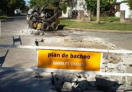 Tareas de bacheo en Perón e Iturraspe