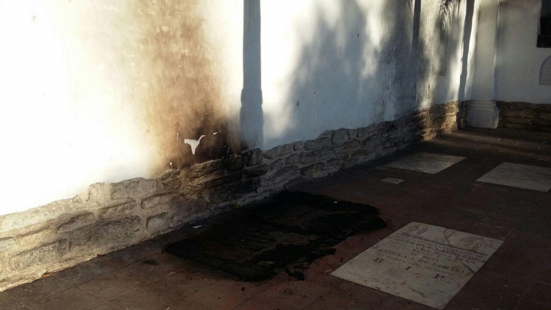 Incendio y pintadas en el Convento de San Francisco