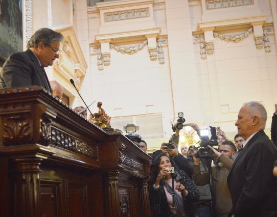 Lamberto asumió como Defensor del Pueblo 