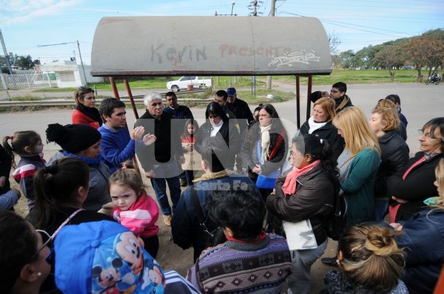 Vecinos de Aristóbulo del Valle reclamaron por los accidente 