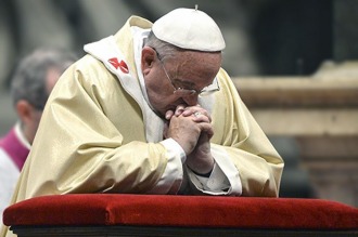 El papa condenó el 