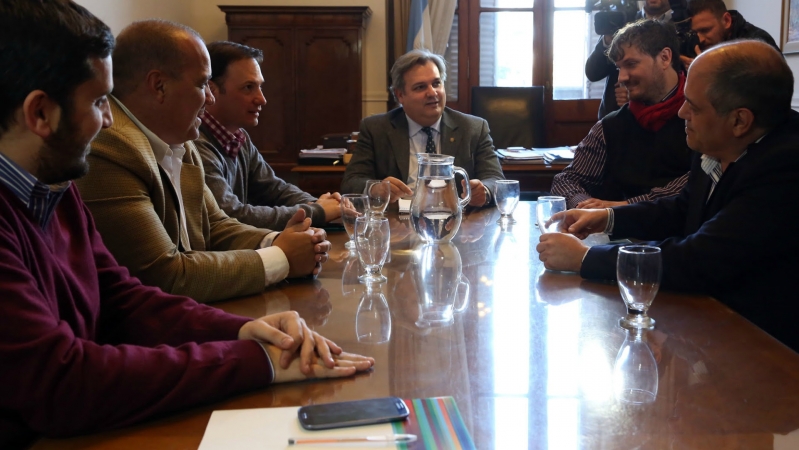 El gobierno inició la ronda de consultas con los partidos políticos
