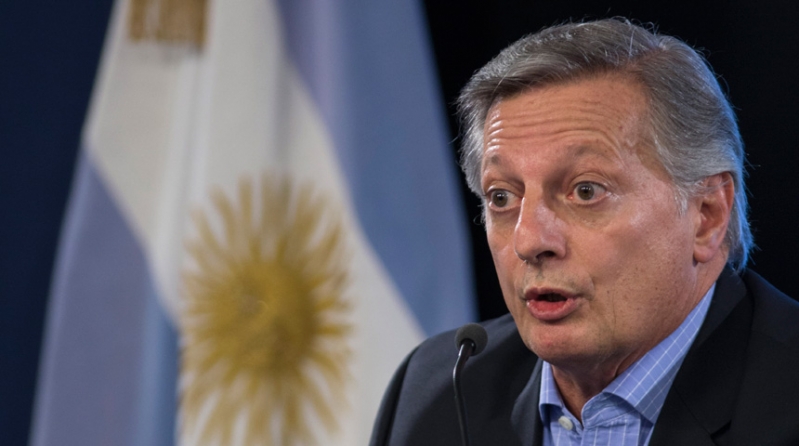 Aranguren expone sobre el aumento de tarifas