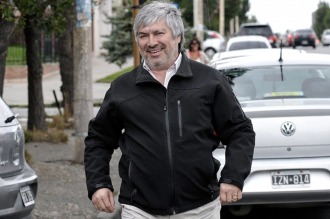 Confirman una transferencia de 100 millones de pesos de Lázaro Báez a los Kirchner