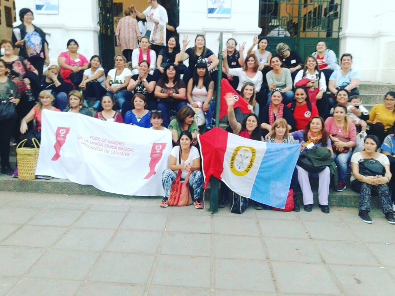 Desde la UCR piden paridad entre varones y mujeres
