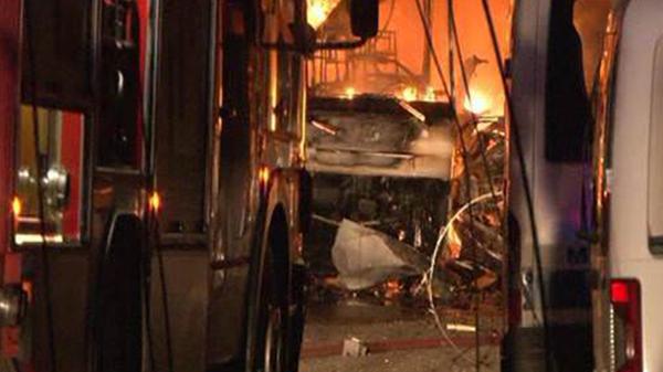 Al menos 13 muertos y decenas de heridos