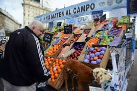 Productores regalarán fruta en reclamo de 