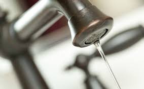 Este domingo habrá baja presión de agua