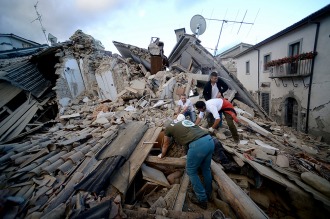 Hallan otro cuerpo entre los escombros y son 291 las víctimas