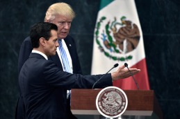 Trump hace de la creación de un muro y la deportación sus pilares antiinmigrantes
