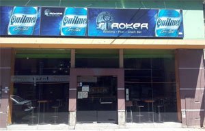 Una joven de 23 años fue apuñalada en el bowling Stroker