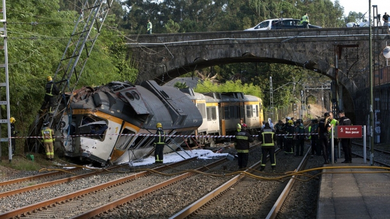 Hay al menos dos argentinos entre los heridos por el tren que descarriló en Galicia