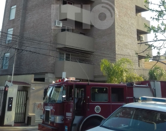 Se produjo un incendio en un edificio de Suipacha al 3100