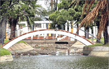 Vecinos reclaman la falta de mantenimiento