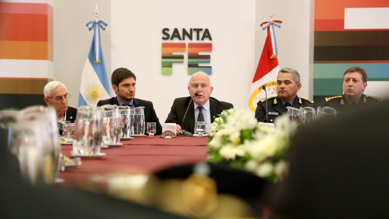 Lifschitz impartió directivas a la plana mayor de la Policía